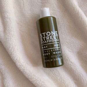 NEW Stone Street Soaphouse Hay Ho! Wholesome Body Wash
